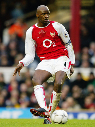 Patrick Vieira of Arsenal passes the ball